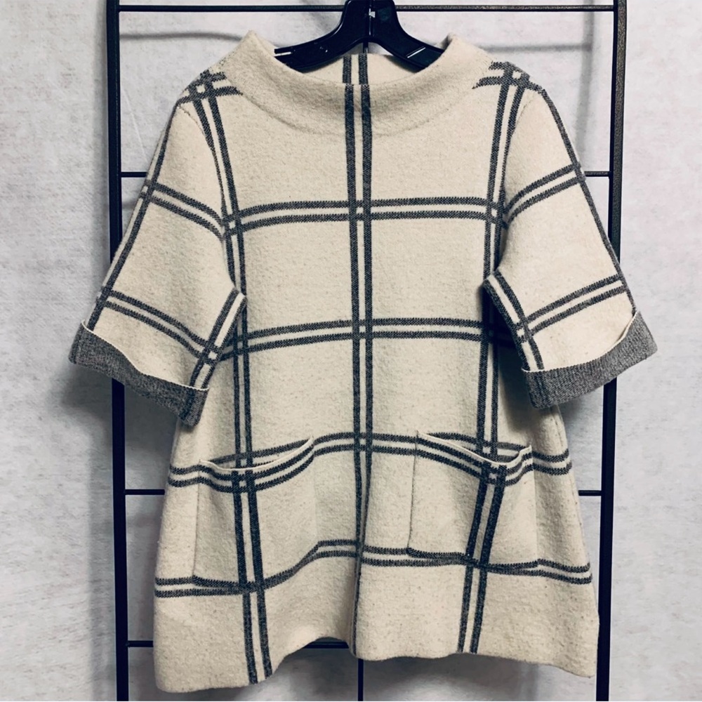Anthropologie Cream and Gray Windowpane Knit Sweater